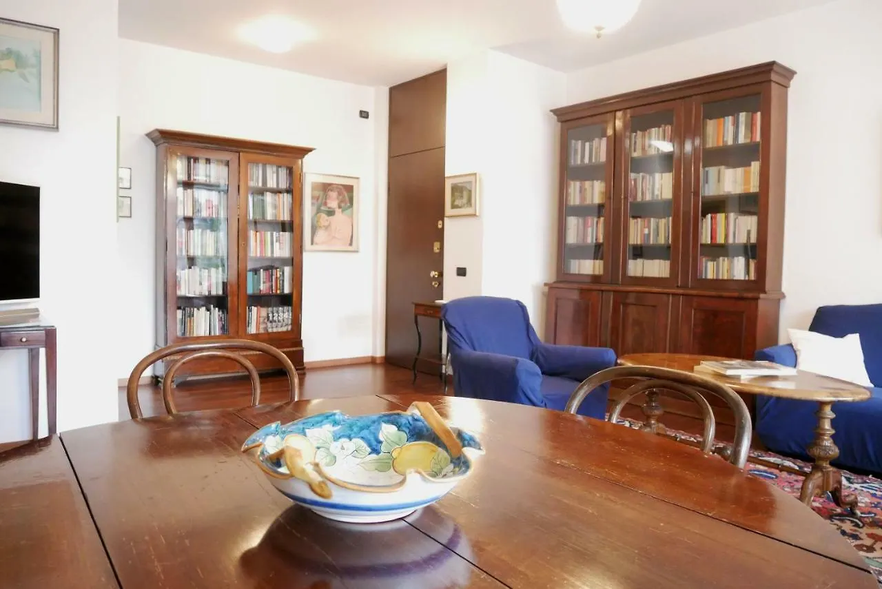 Caseospitali - Casa Alberata, Trilocale Nel Verde A Pochi Minuti Dal San Raffaele 0*, Segrate