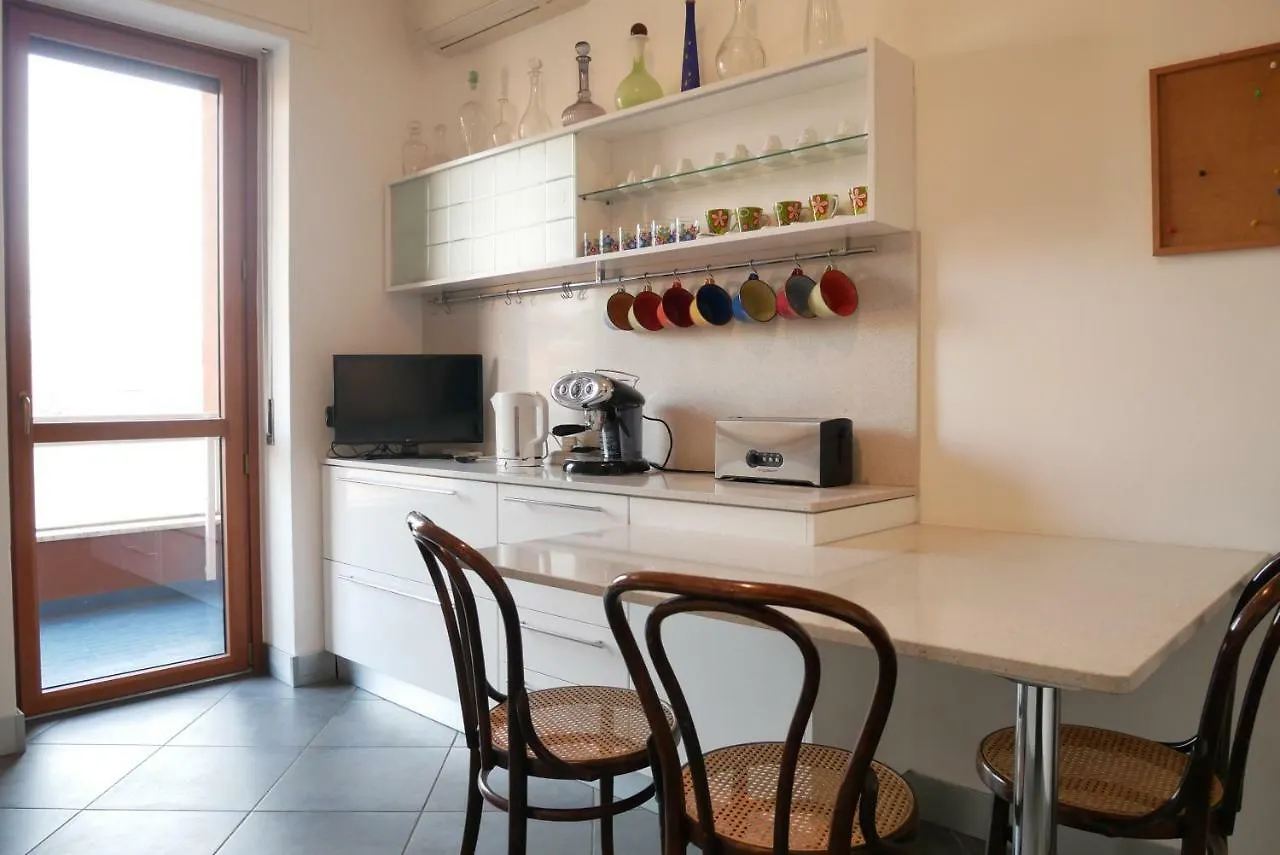 Apartment Caseospitali - Casa Alberata, Trilocale Nel Verde A Pochi Minuti Dal San Raffaele