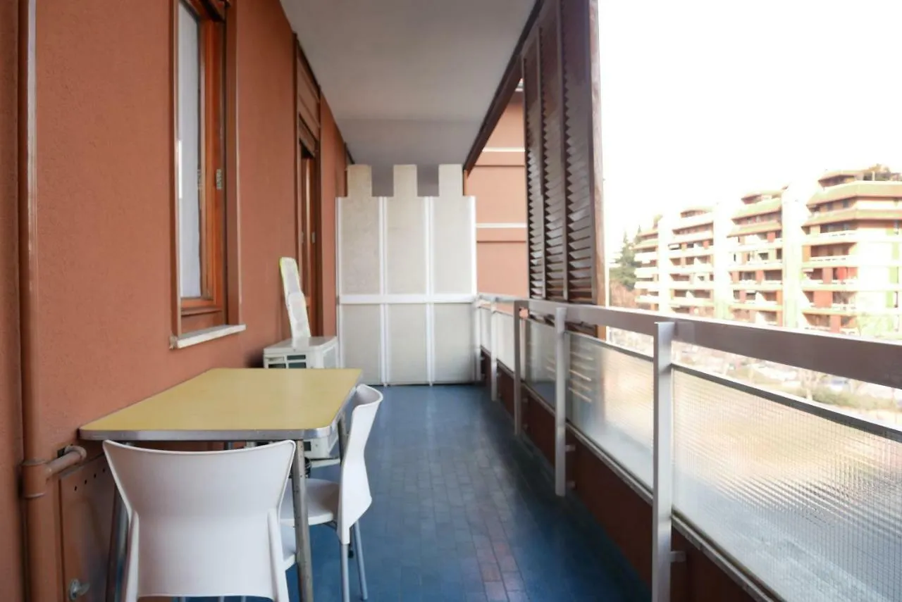 Caseospitali - Casa Alberata, Trilocale Nel Verde A Pochi Minuti Dal San Raffaele 0*, Segrate Italy