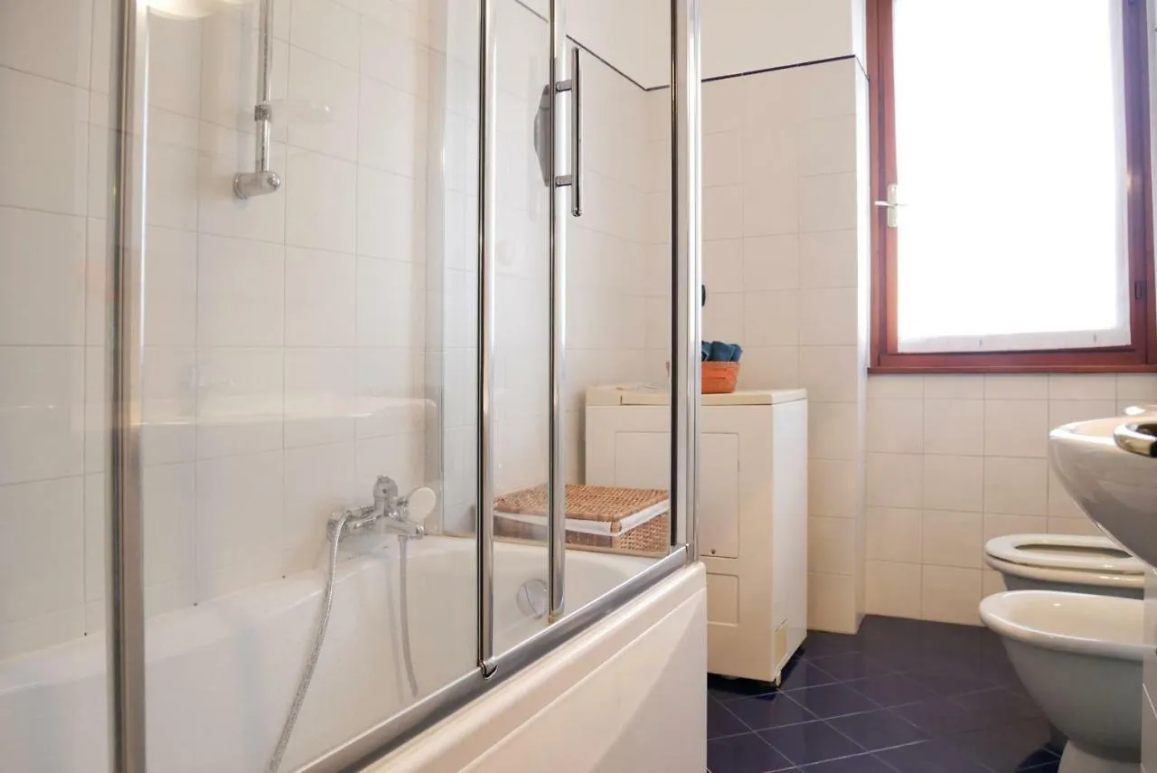 Apartment Caseospitali - Casa Alberata, Trilocale Nel Verde A Pochi Minuti Dal San Raffaele
